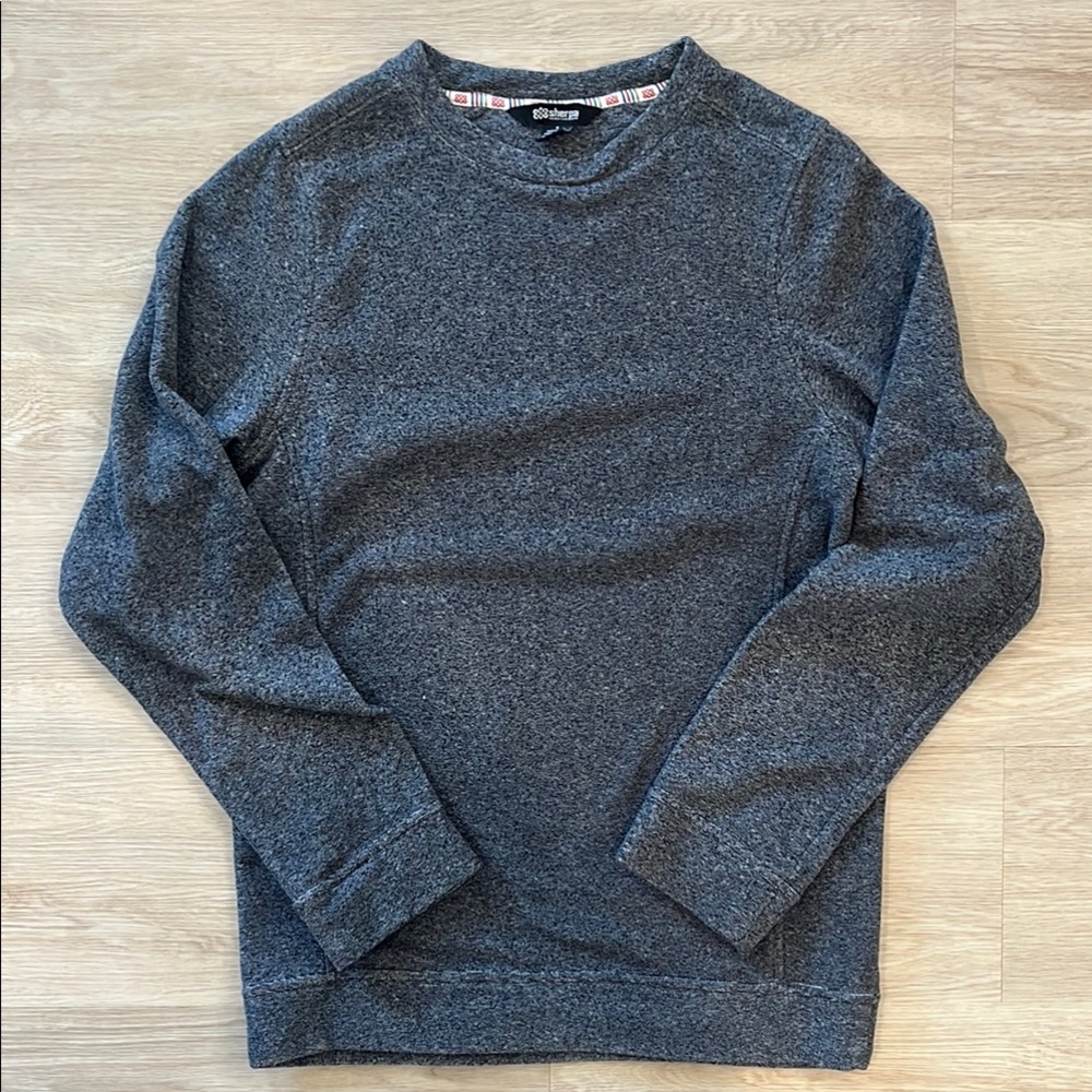 Men’s Sherpa Gray Crewneck Sweater with Ribbed Details